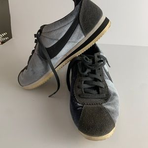 Cortez Nike shoes size 8 women